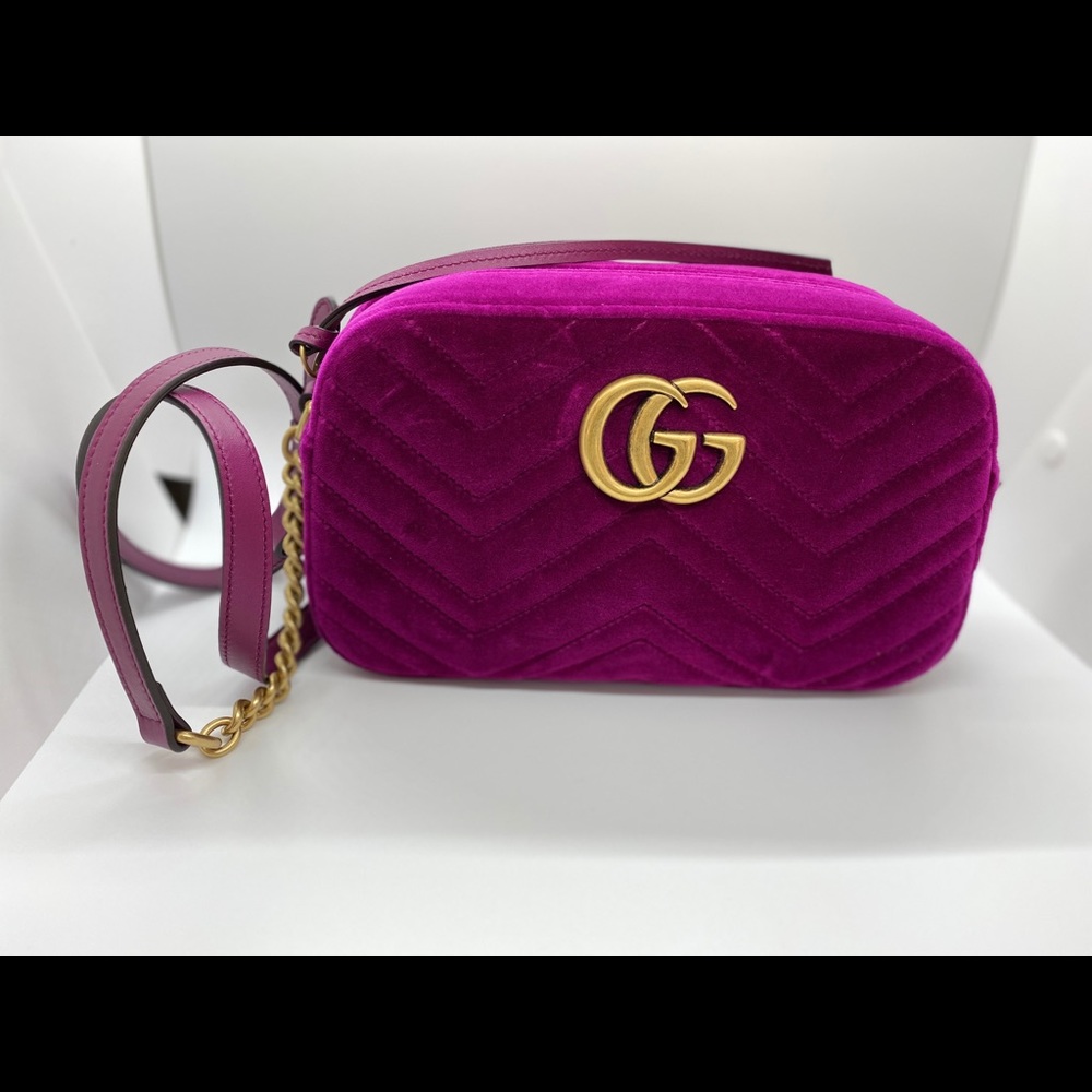Gucci GG Small Marmont Shoulder Bag
